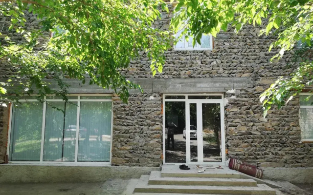 Manzarahoi Sentob hostel