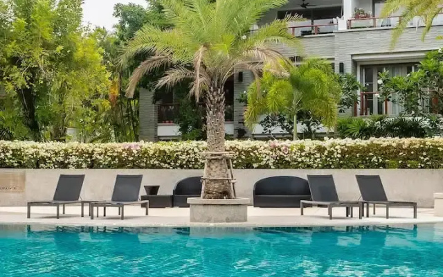 Апартаменты Elegant beachfront 3br condo at Pearl of Naithon