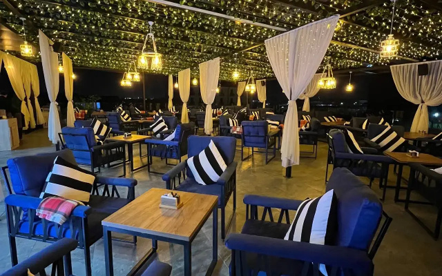 Отель MedinaTown