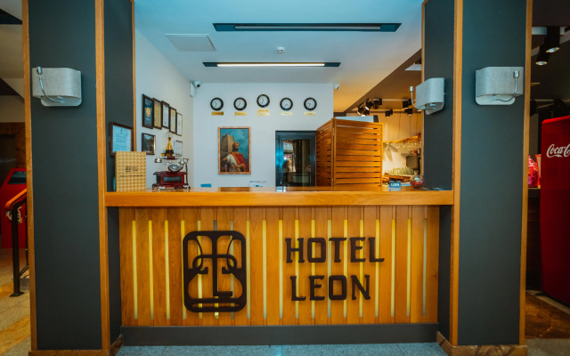 Отель Leon Boutique Hotel 4
