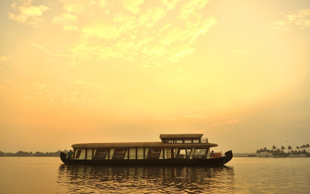 Отель Kerala Houseboats