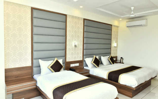 Aagman Hotel
