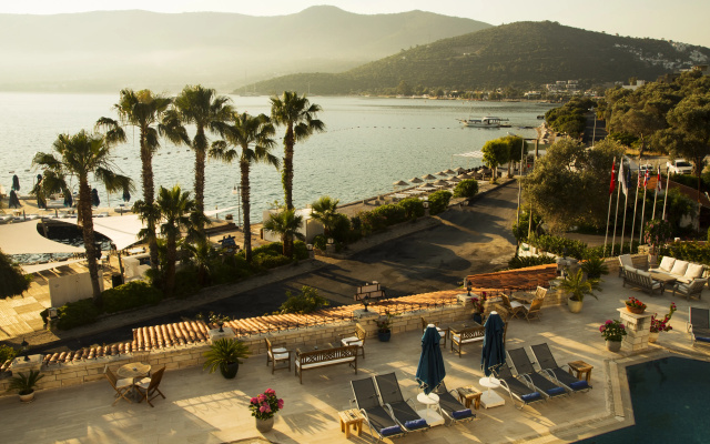 Отель Torbahan & Beach Club
