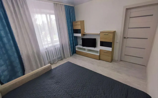Квартира двуxкoмнaтнaя на Дружбы Народов 26Б
