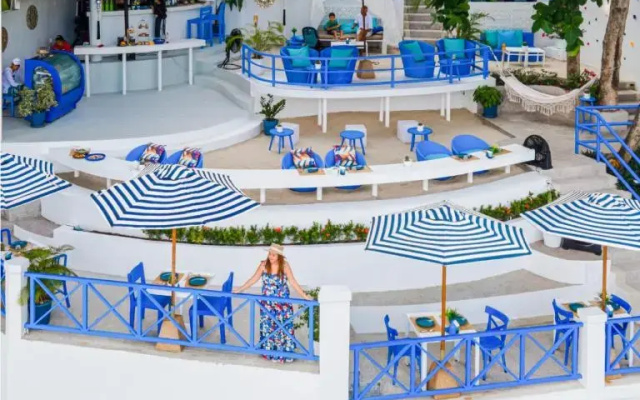 Отель Zenmaya Oceanfront Phuket, Trademark Collection by Wyndham