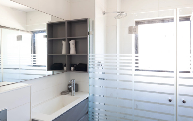 Апартаменты Design 3 Bdr Apartment Sea View - Beach Side #TL5