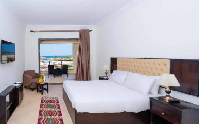 Отель New Eagles Aqua Park Resort