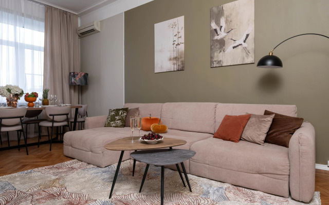 Квартира GM Apartments С Видом на Три Высотки