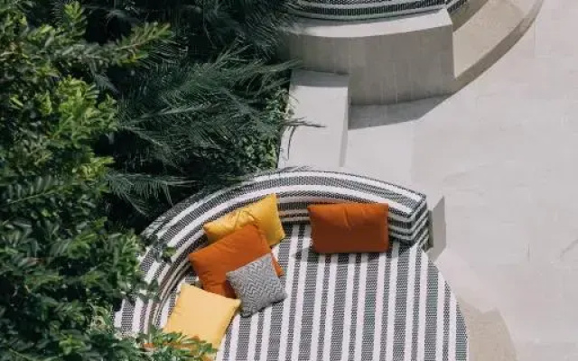 Курортный отель The Royal Paradise Hotel & Spa