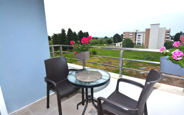 Jacek Apartments