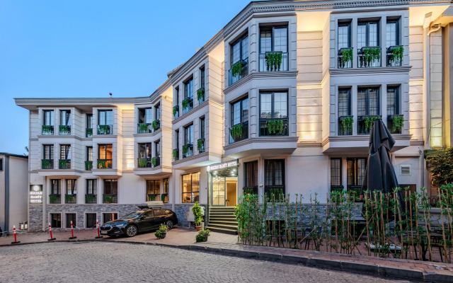 Sultan Hamit Hotel