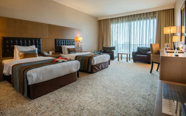 Отель Korineum Golf & Beach Resort