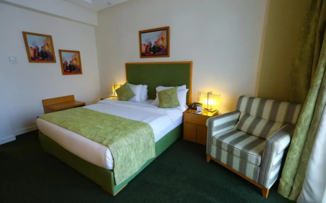 Курортный отель Tolip El Narges Hotel & Spa
