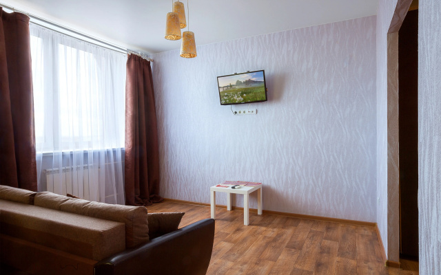 Апартаменты Hotel Home на Проспекте Ленина 112