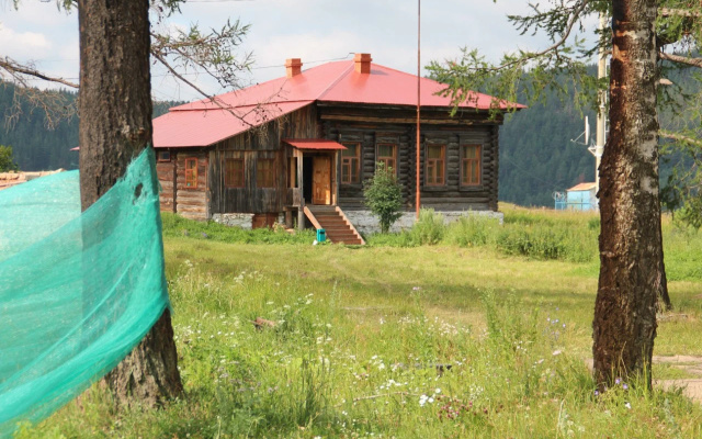 Tengri Tourist Base