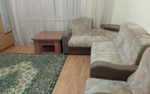 Квартира на Шахтёров 72