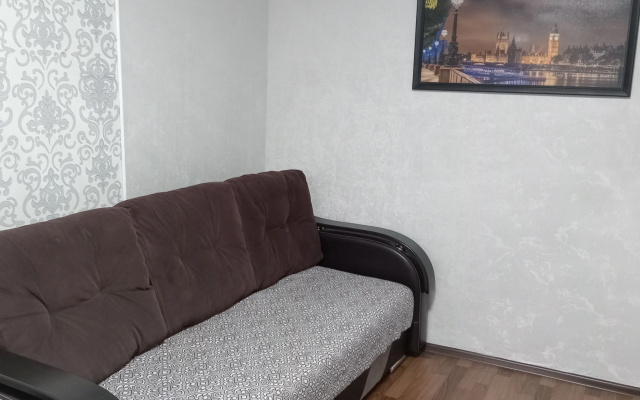 Квартира Druzhby 60