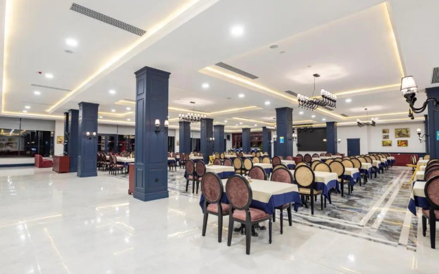 Отель Macara Village Resort