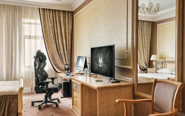 Отель Avulus Cyber Hotel