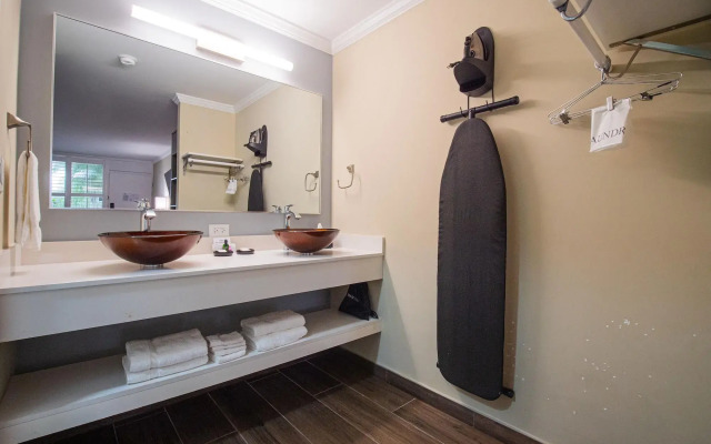 Отель Equus Inn Ocala
