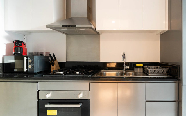 Апартаменты Keyrock Living | Elegant Studio in Business Bay