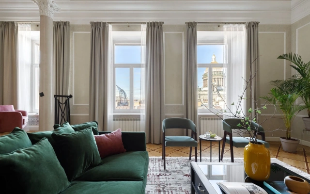 Апартаменты Minin Apartments c видом на Исаакиевский Собор 210 кв.м.