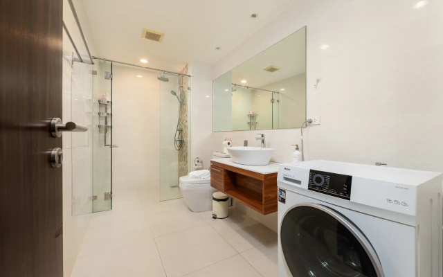 Апартаменты Suite Arami 2br apartments facing pool 3rd floor