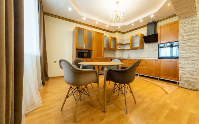 Апартаменты Favorite House на Авиаторов 29