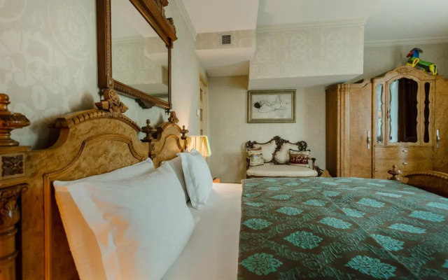Guest rooms · Tbilisi — photo 21