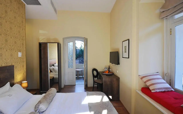 Guest rooms · Tbilisi — photo 19