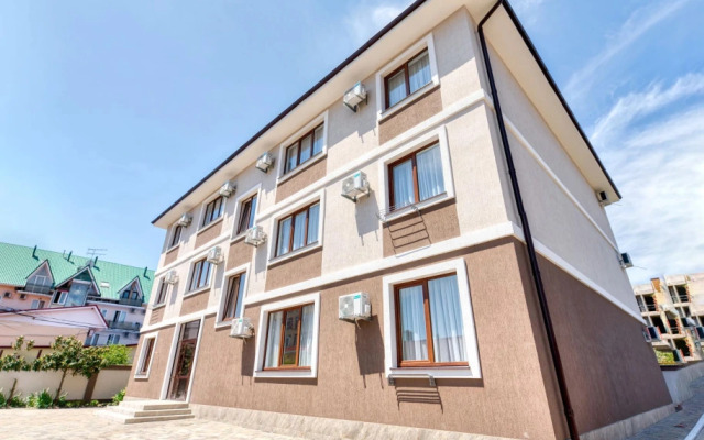 Апартаменты Seaside Apartments