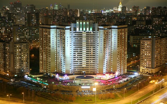 Гостиница Салют Москва
