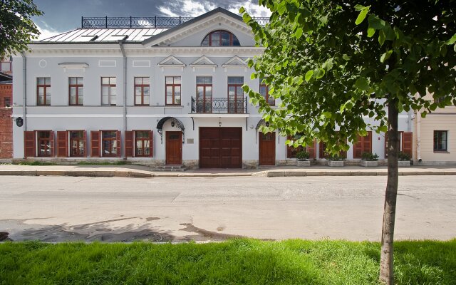 Гостиница Александр Хаус