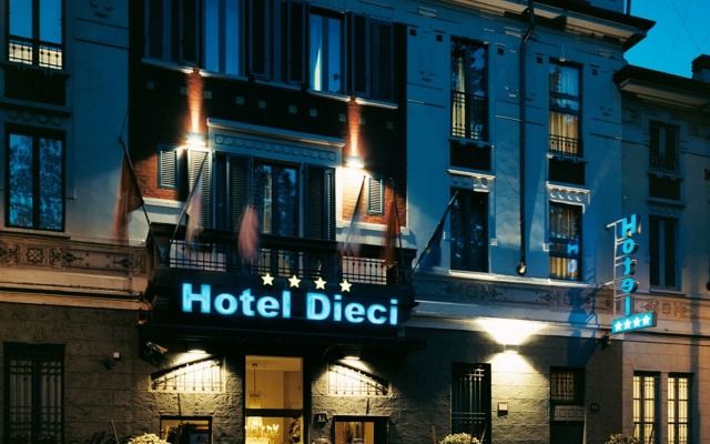 Dieci Hotel 0