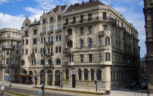 City Hotel Matyas вид на фасад