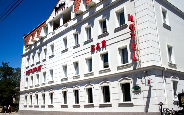Даккар в Севастополе - забронировать гостиницу Даккар, цены и фото номеров Севастополь вид на фасад