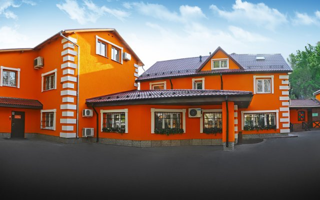 Мини-Отель Патио в Тольятти 4 отзыва об отеле, цены и фото номеров - забронировать гостиницу Мини-Отель Патио онлайн вид на фасад