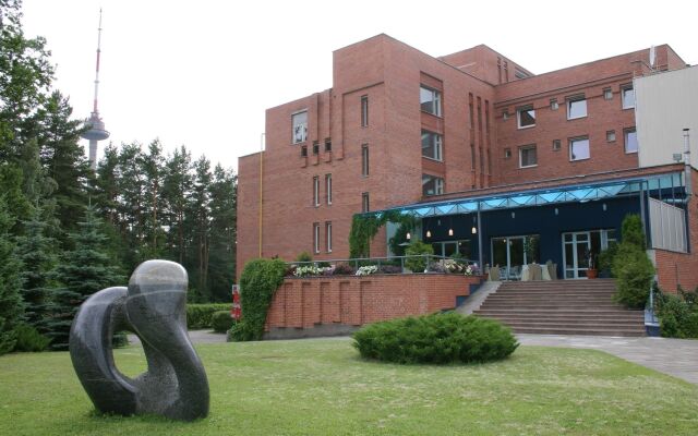 Karolina Hotel & Conference Center