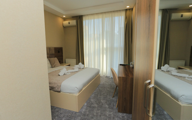Guest rooms · Batumi — photo 35
