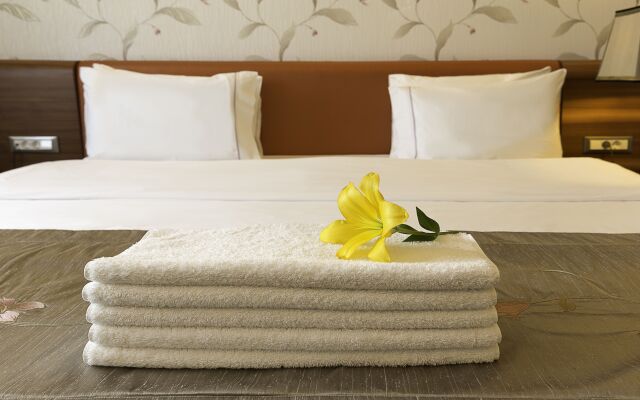 Ramada Hotel & Suites Atakoy Турция, Стамбул - 1 отзыв об отеле, цены и фото номеров - забронировать отель Ramada Hotel & Suites Atakoy онлайн комната для гостей