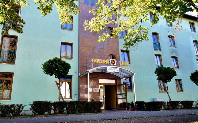 Golden Leaf Hotel Perlach Allee Hof 1