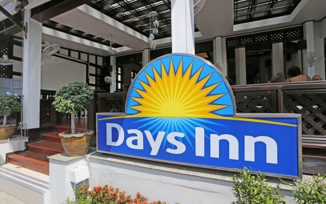 Отель Days Inn by Wyndham Patong Beach Phuket вид на фасад