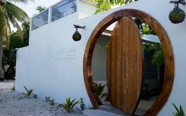 Noovilu Suites Maldives 0