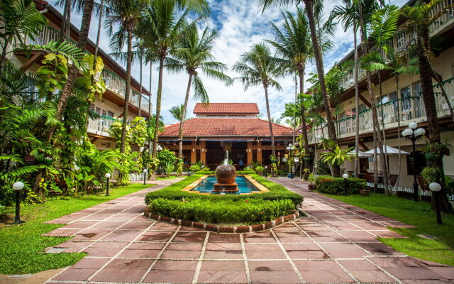 Отель Horizon Patong Beach Resort & Spa вход в здание