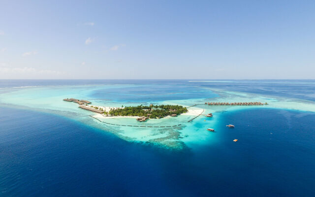 Constance Moofushi All Inclusive 2