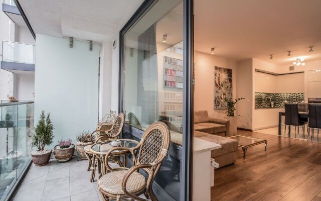 Отель EXCLUSIVE Aparthotel Польша, Варшава - отзывы, цены и фото номеров - забронировать отель EXCLUSIVE Aparthotel онлайн вид на фасад