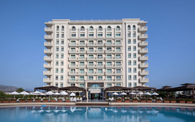 Crowne Plaza Hotel Antalya открытый бассейн