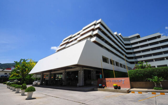 Отель Patong Resort собственный двор