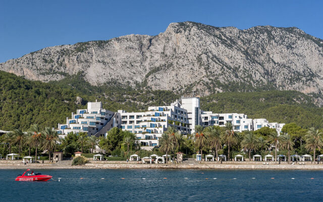Отель Rixos Sungate - All Inclusive пляж
