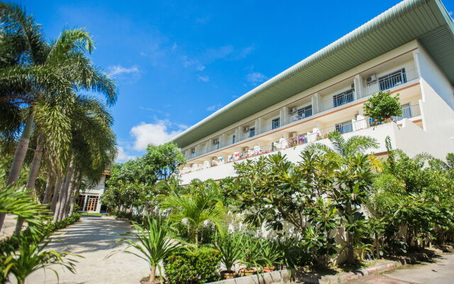 Chalong Beach Hotel Phuket экстерьер